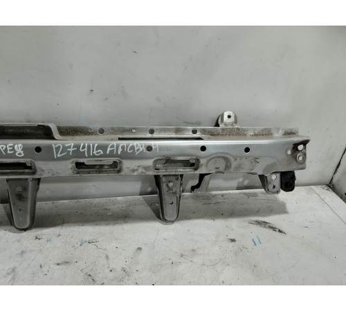 Усилитель переднего бампера