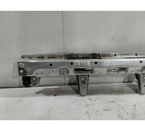 Усилитель переднего бампера