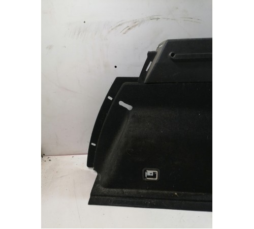 Обшивка багажника правая