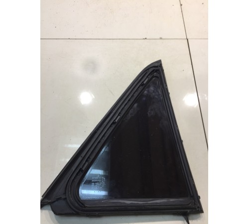 Стекло глухое(заднее,левое)