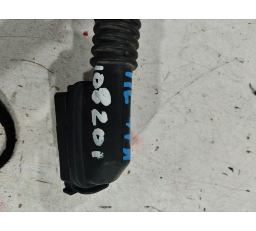 Электропроводка двери (передняя левая)