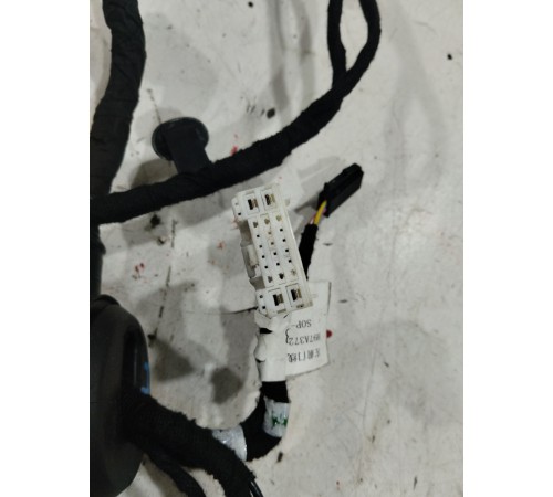 Электропроводка двери (передняя левая)