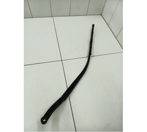 Поводок стеклоочистителя правый
