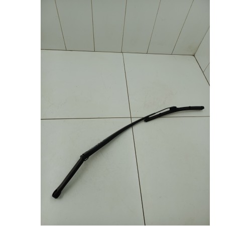 Поводок стеклоочистителя правый