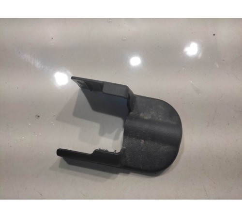 накладка крепления сиденья(правая)