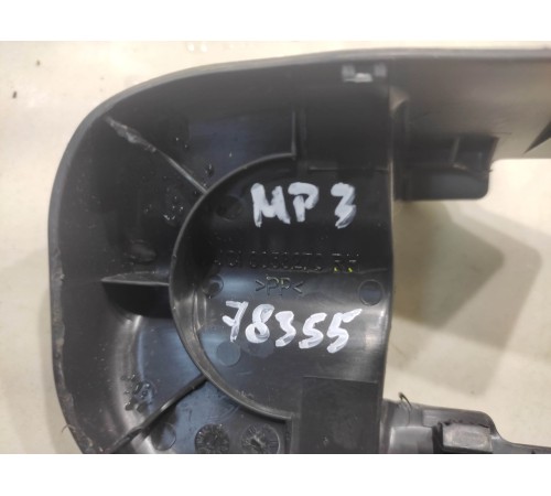 накладка крепления сиденья(правая)