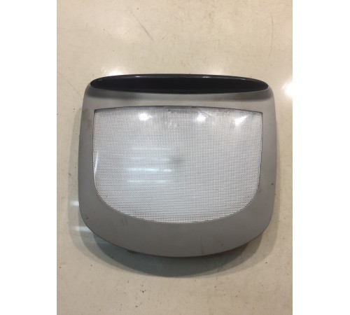 Плафон внутреннего освещения (задний)