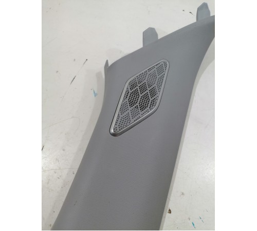 Обшивка стойки лобового стекла правая