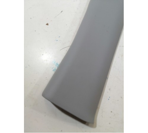 Обшивка стойки лобового стекла правая