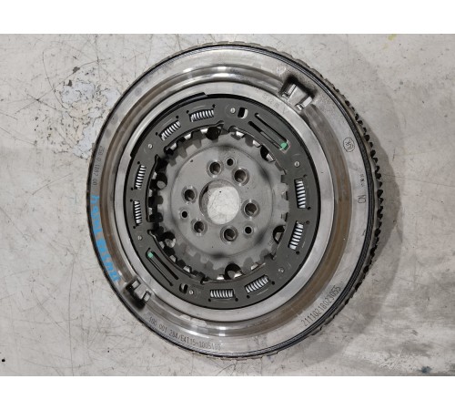 Маховик двигателя