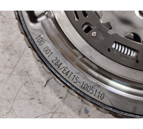 Маховик двигателя