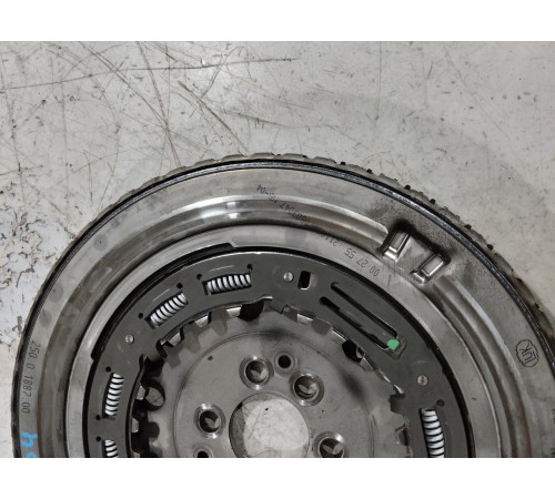 Маховик двигателя