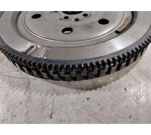 Маховик двигателя