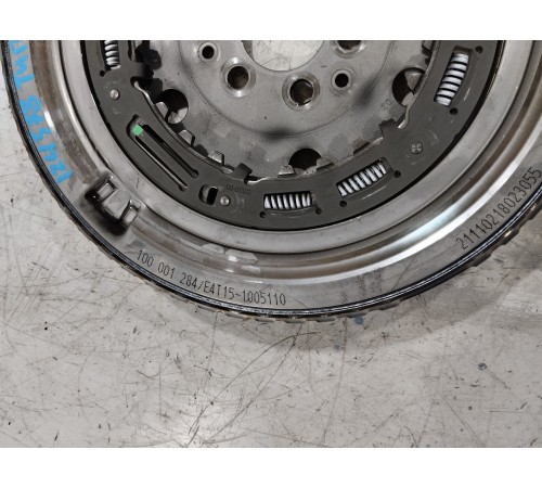 Маховик двигателя