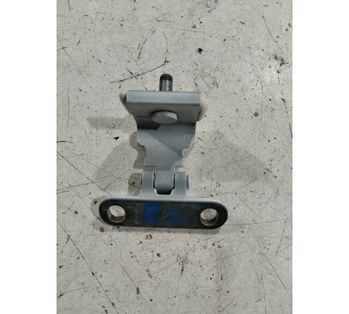 Петля крышки багажника(правая)