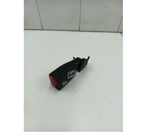 Ответная часть ремня безопасности задняя левая