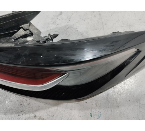 Фонарь задний правый наружный