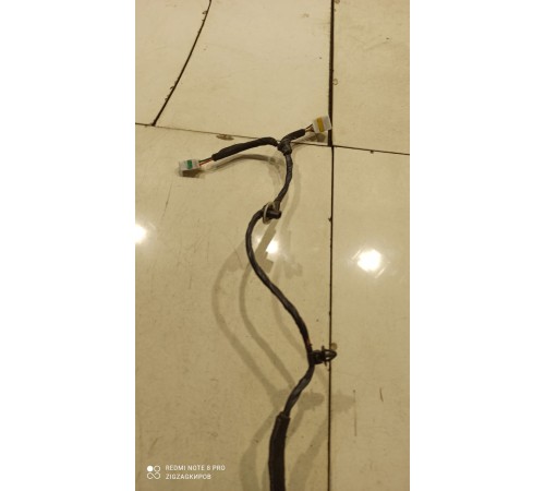 Электропроводка двери (передняя правая)