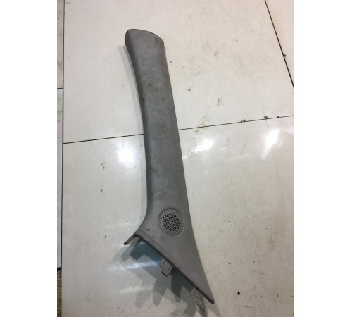 Обшивка стойки (передняя, левая)