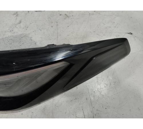 Фонарь задний правый наружный