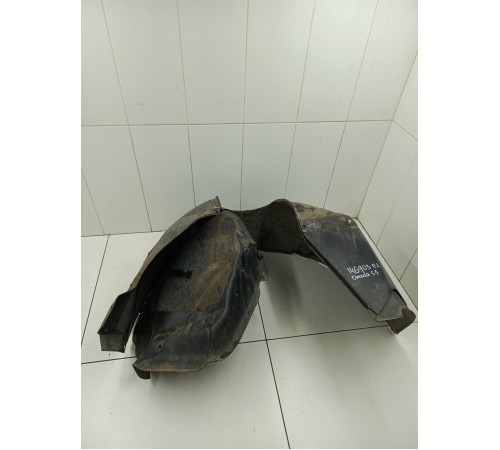 Подкрылок локер передний правый