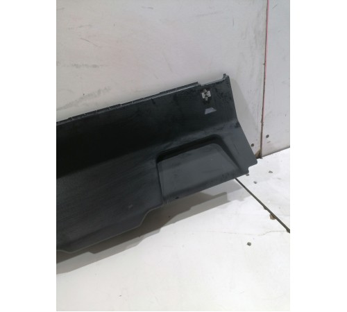 Обшивка багажника