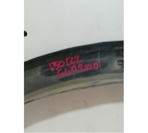 Накладка крыла передняя левая