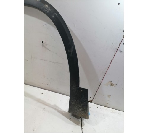 Накладка крыла передняя левая