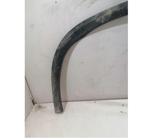 Накладка крыла передняя левая