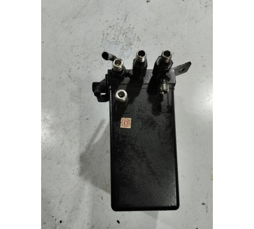 Механизм (насос) поднятия кабины