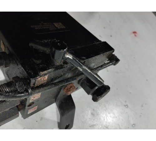 Механизм (насос) поднятия кабины