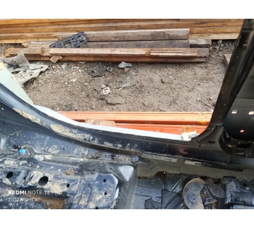 Порог со стойкой левый