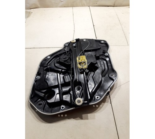 Стеклоподъемник (задний левый)