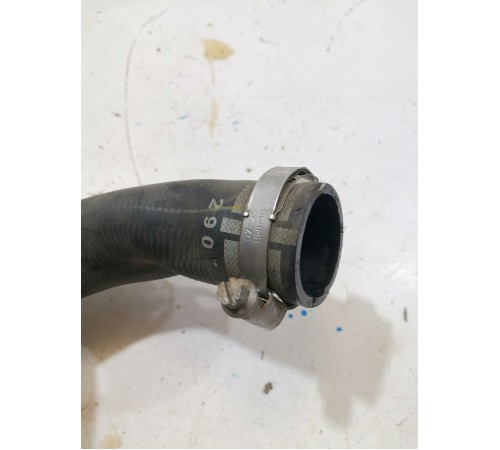 Патрубок системы охлаждения