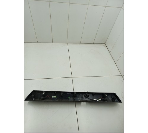 Накладка двери багажника с подсветкой номера