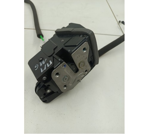 Замок двери передний правый