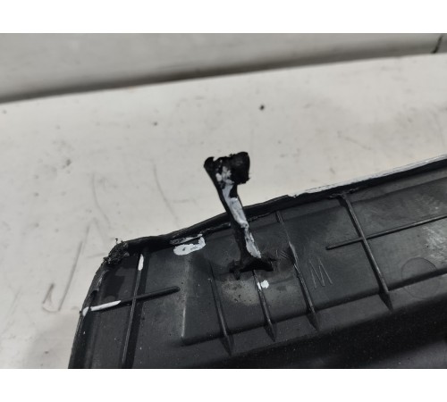 Накладка порога (передняя левая)