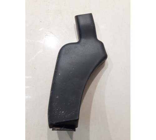 Накладка петли багажника (правая)