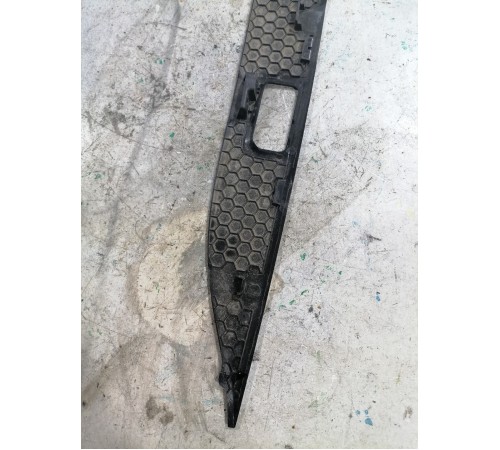 Накладка двери крышки багажника под подсветку номера