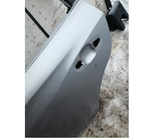 Дверь задняя левая