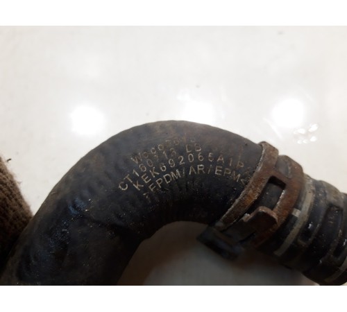 Патрубок системы охлаждения