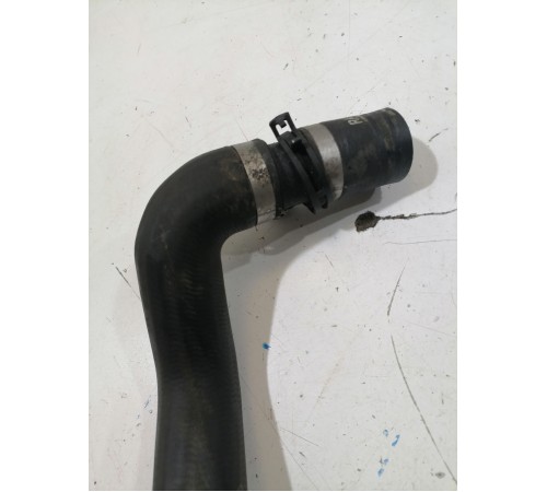 Патрубок радиатора