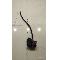 Замок двери (передний правый)