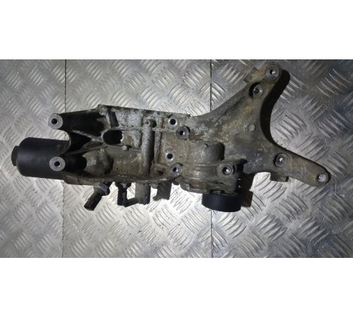 Кронштейн генератора