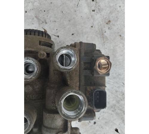 Кран управления тормозами прицепа EBS