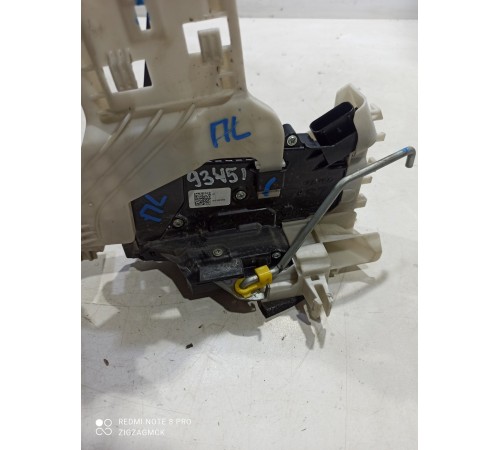 Замок двери (передний левый)