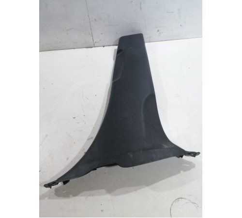 Обшивка центральной стойки (правая) нижняя