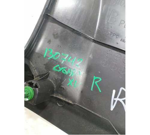 Обшивка центральной стойки (правая) нижняя