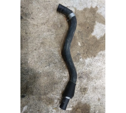 Патрубок системы охлаждения