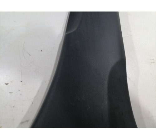 Обшивка центральной стойки (правая) нижняя